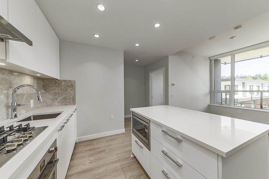 301 5380 Crooked Branch Road Vancouver, BC - 4