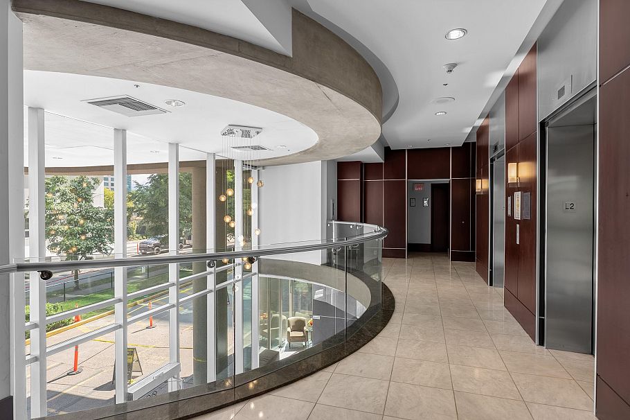 2102 588 Broughton Street Vancouver, BC - 21