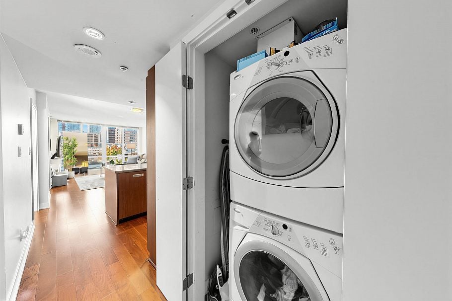 901 1055 Richards Street Vancouver, BC - 6
