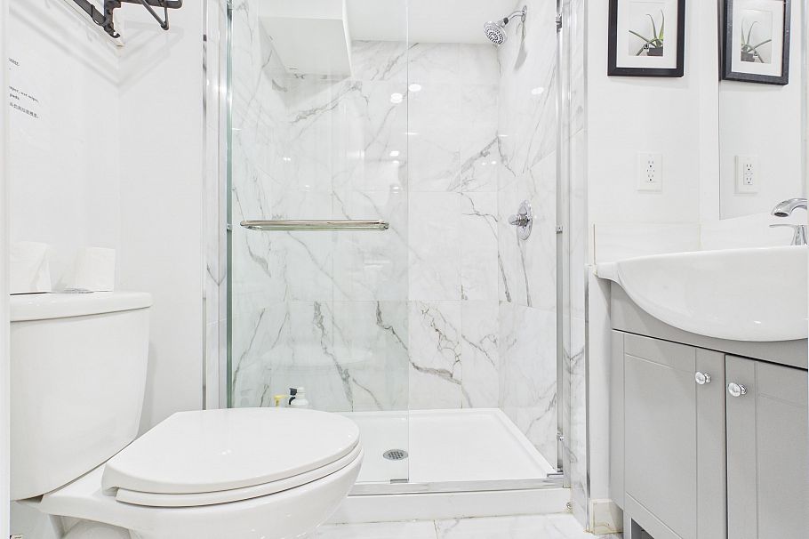 3885 W 35th Avenue Vancouver, BC - 26