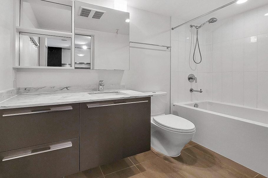 8XX 8131 NUNAVUT LANE, Vancouver BC V5X 0E2 Vancouver, BC - 14