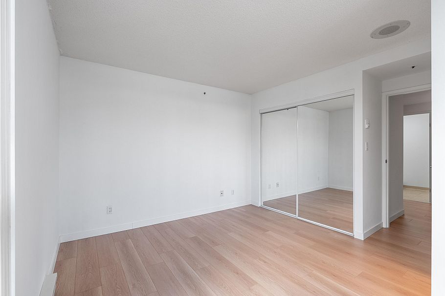 2102 588 Broughton Street Vancouver, BC - 8