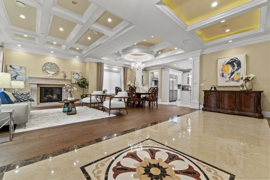 4077 W 13th Avenue Vancouver, BC - 3