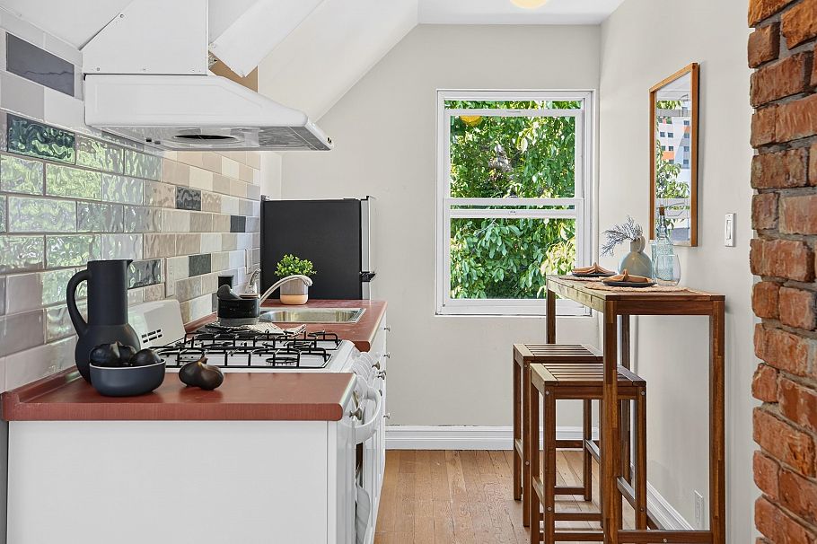945-927 Princess Avenue Vancouver, BC - 11