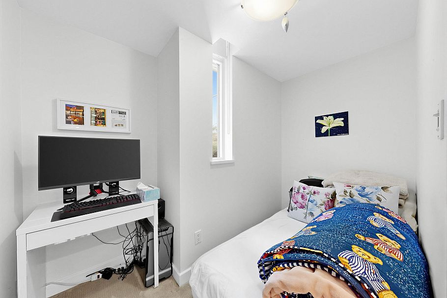1211 W Cordova Street Vancouver, BC - 20