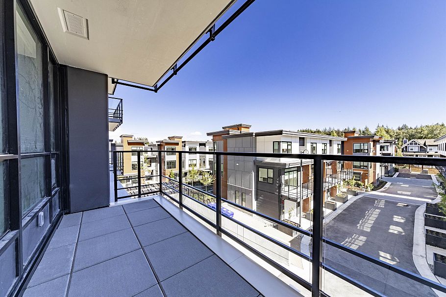 301 5380 Crooked Branch Road Vancouver, BC - 1