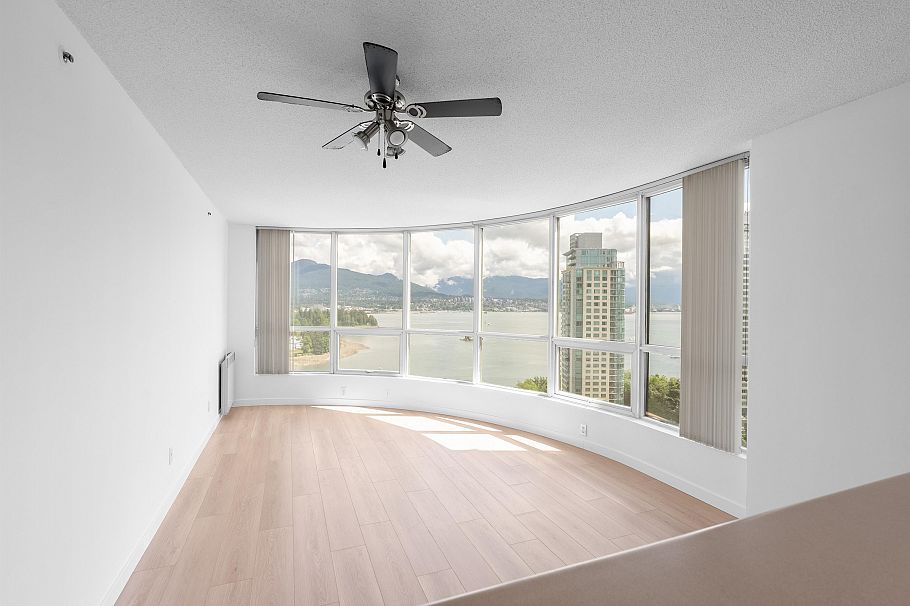 2102 588 Broughton Street Vancouver, BC - 4