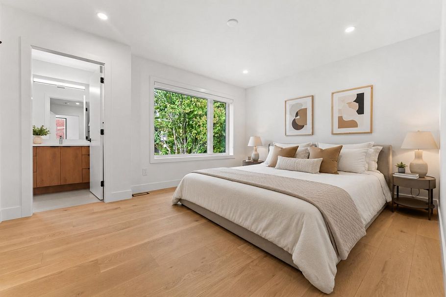 1 1368 Park Drive Vancouver, BC - 10