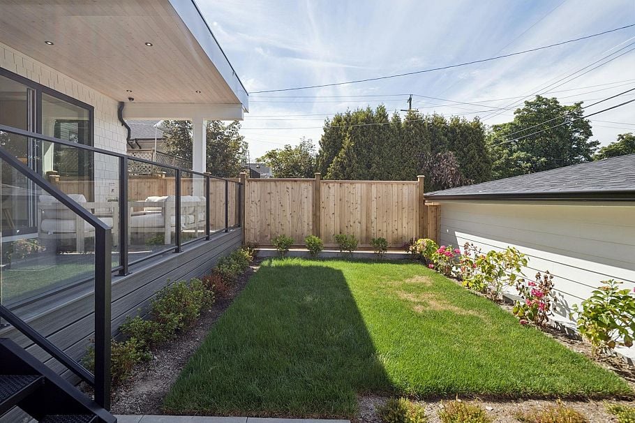 2 2815 Trinity Street Vancouver, BC - 37