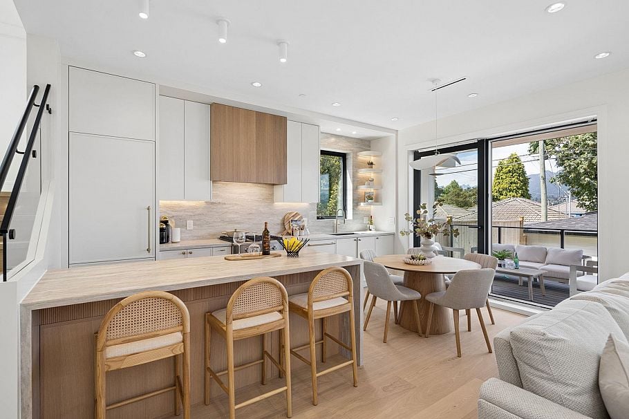 2 2815 Trinity Street Vancouver, BC - 9