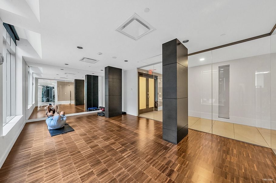901 1055 Richards Street Vancouver, BC - 29