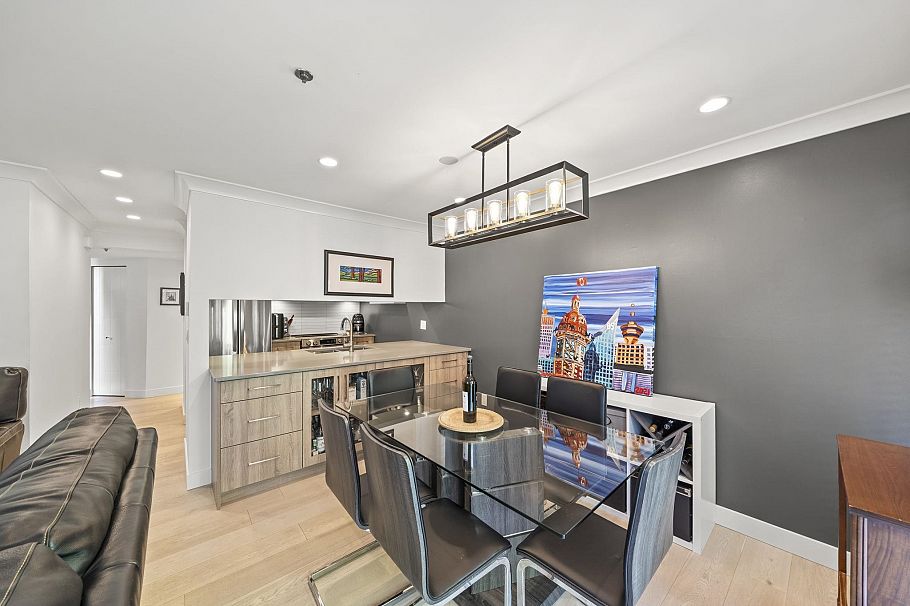 109 888 W 13th Avenue Vancouver, BC - 8