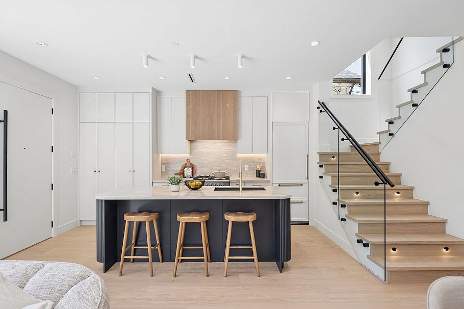 1 2815 Trinity Street Vancouver, BC - 14