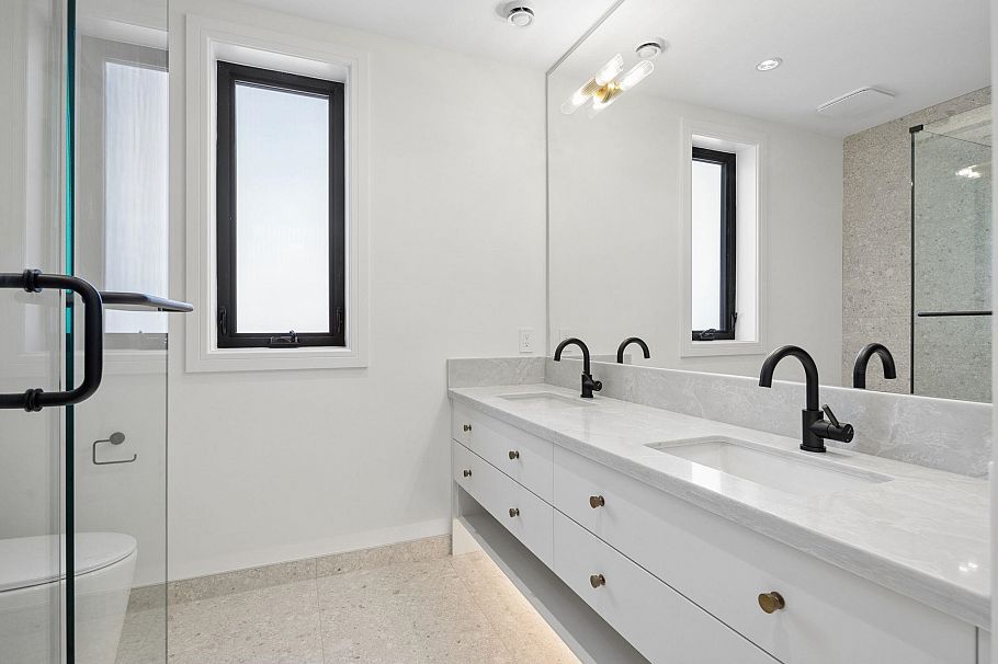 1 2815 Trinity Street Vancouver, BC - 27