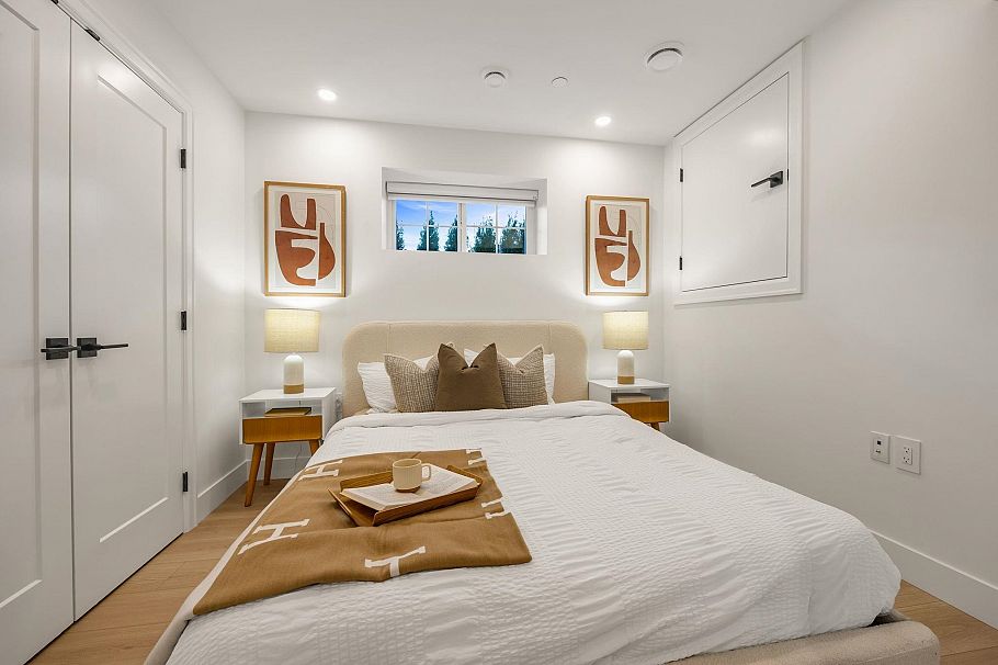 2153 E 20th Avenue Vancouver, BC - 26