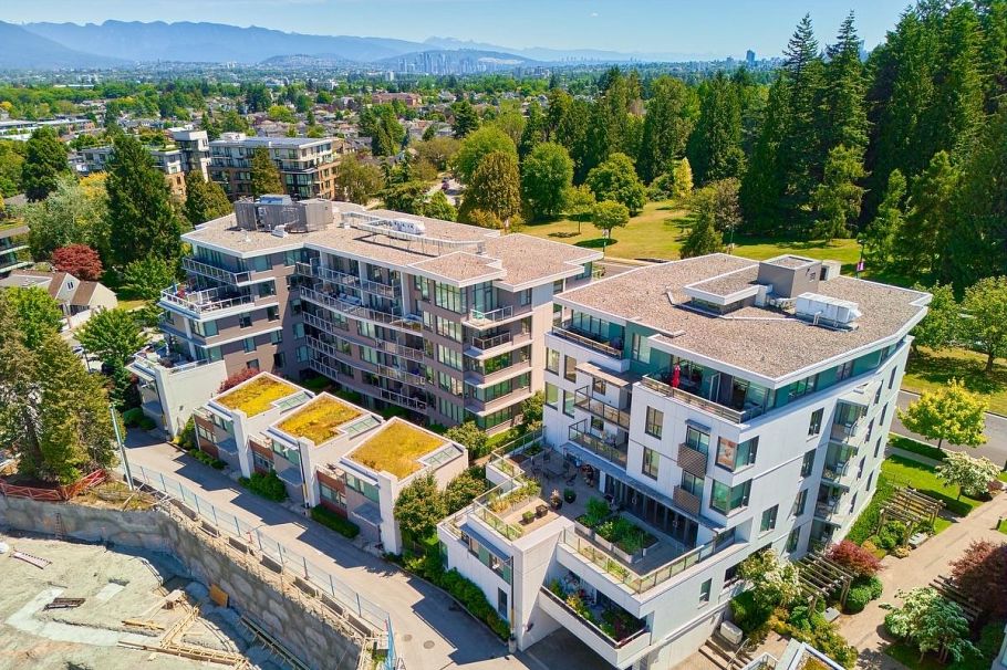 209 508 W 29th Avenue Vancouver, BC - 32