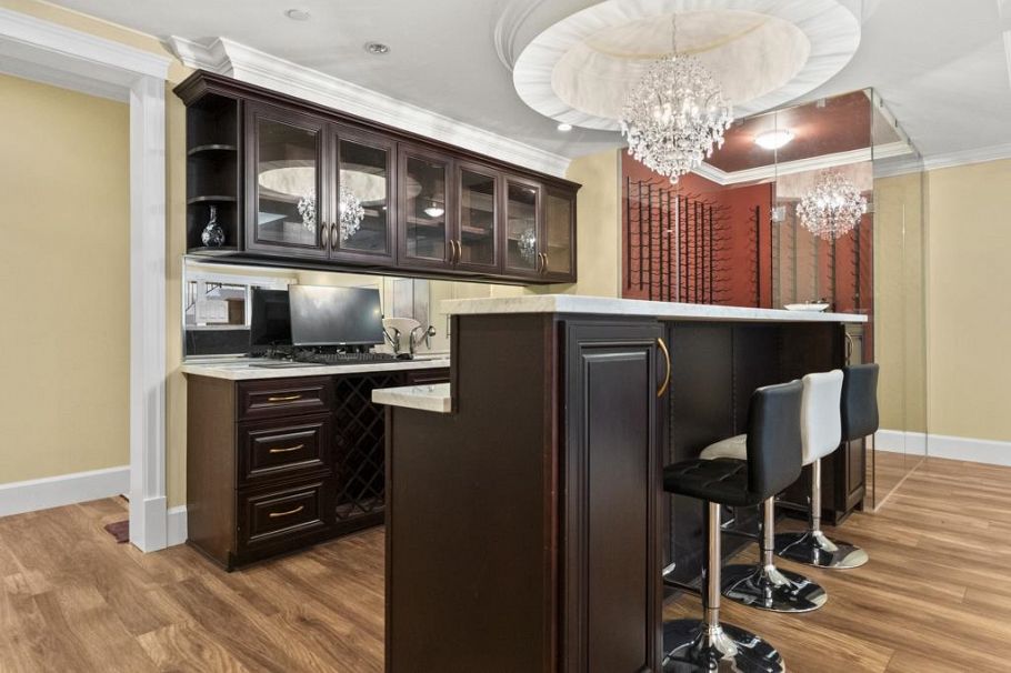4077 W 13th Avenue Vancouver, BC - 29