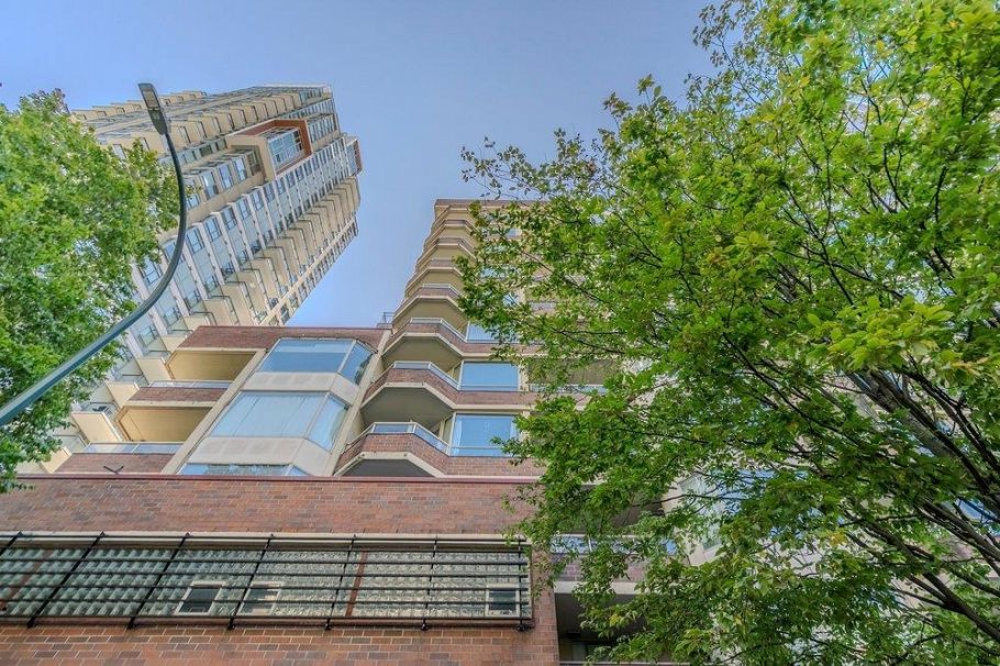 903 1330 Hornby Street Vancouver, BC - 2