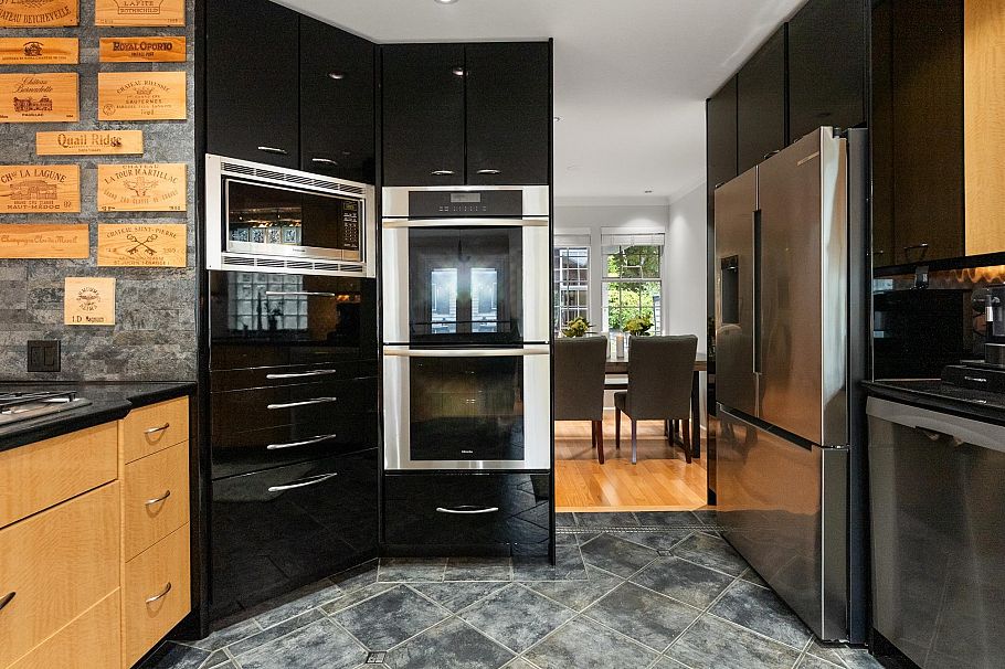 2146 W 14th Avenue Vancouver, BC - 20