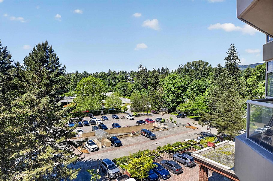 501 1327 E Keith Road North Vancouver, BC - 21