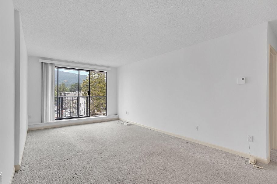 303 150 E 15th Street North Vancouver, BC - 6