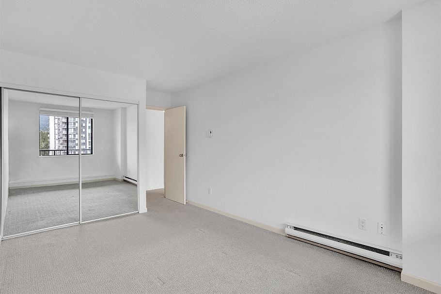 303 150 E 15th Street North Vancouver, BC - 13
