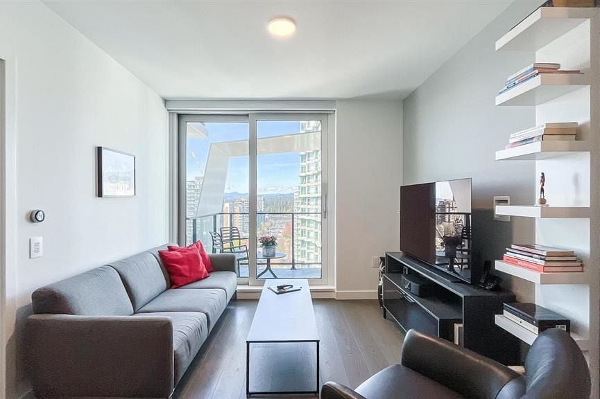 170X 620 CARDERO STREET, Vancouver BC V6G 0C7 Vancouver, BC - 2
