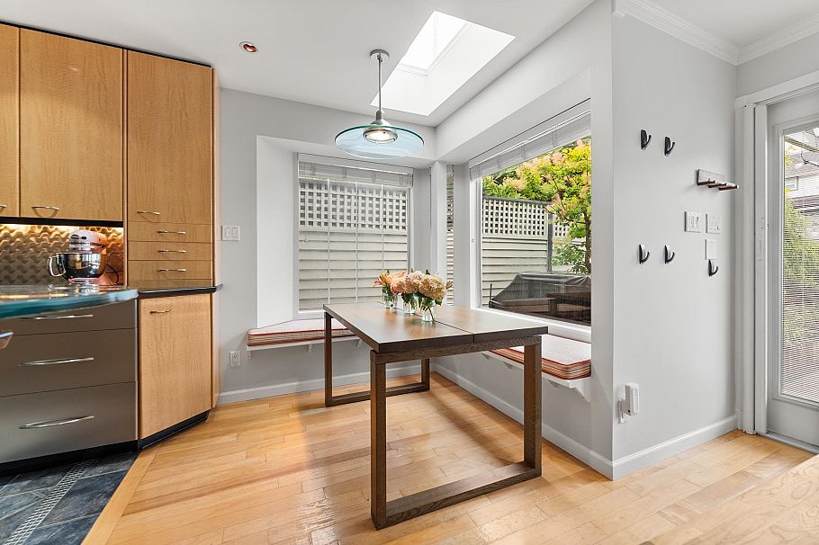 2146 W 14th Avenue Vancouver, BC - 22