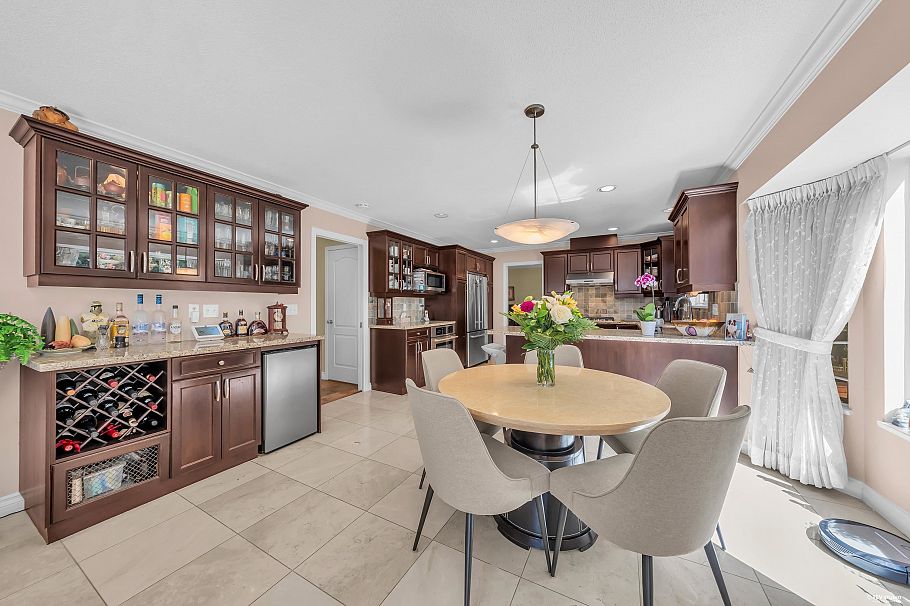 3898 Fromme Road North Vancouver, BC - 25