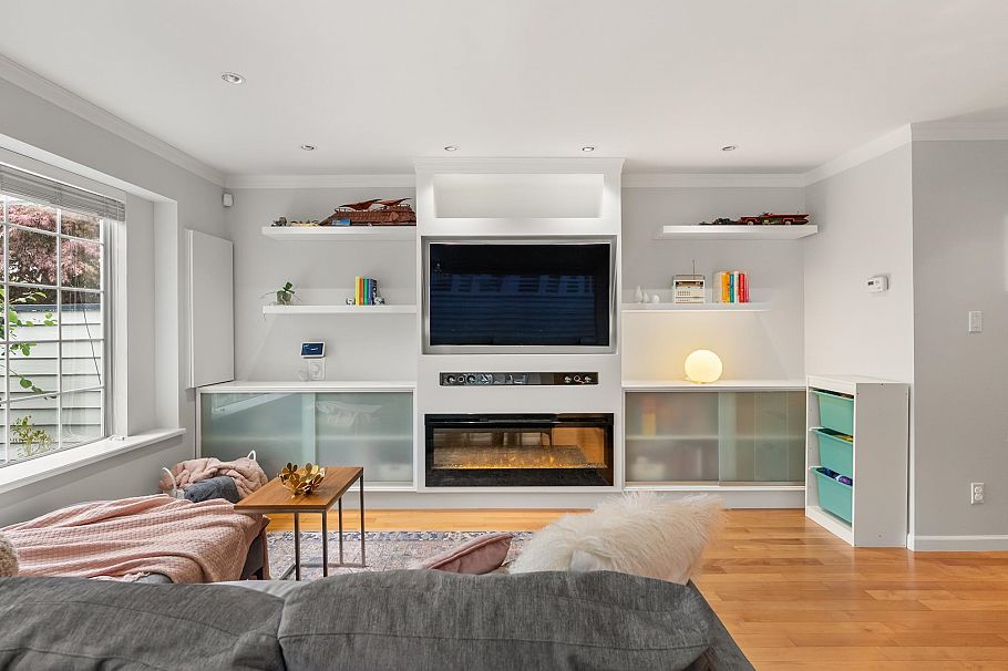 2146 W 14th Avenue Vancouver, BC - 13