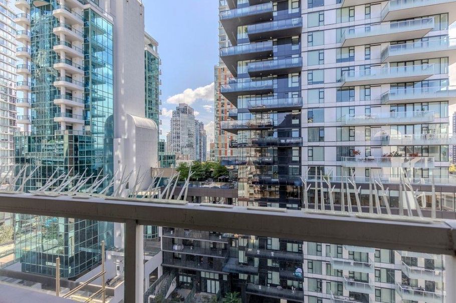 903 1330 Hornby Street Vancouver, BC - 11