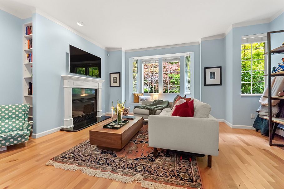 2146 W 14th Avenue Vancouver, BC - 9