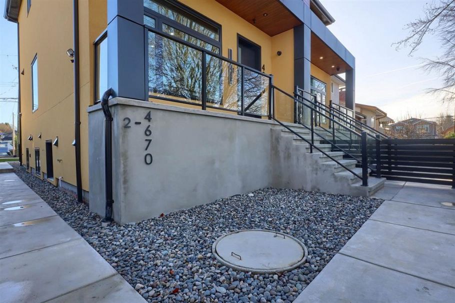 4670 Todd Street Vancouver, BC - 2