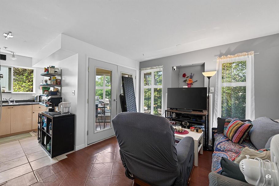301 1099 W 71st Avenue Vancouver, BC - 5
