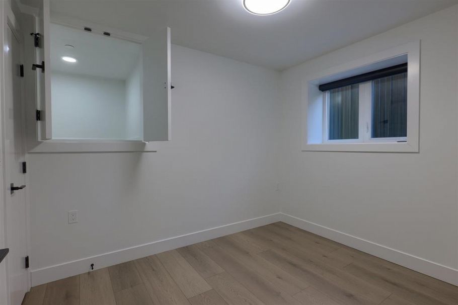 4670 Todd Street Vancouver, BC - 27