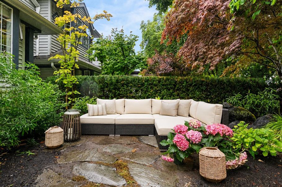 2146 W 14th Avenue Vancouver, BC - 15