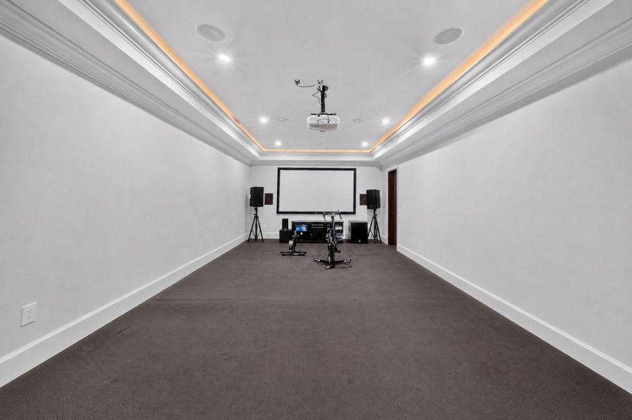 4578 Puget Drive Vancouver, BC - 25