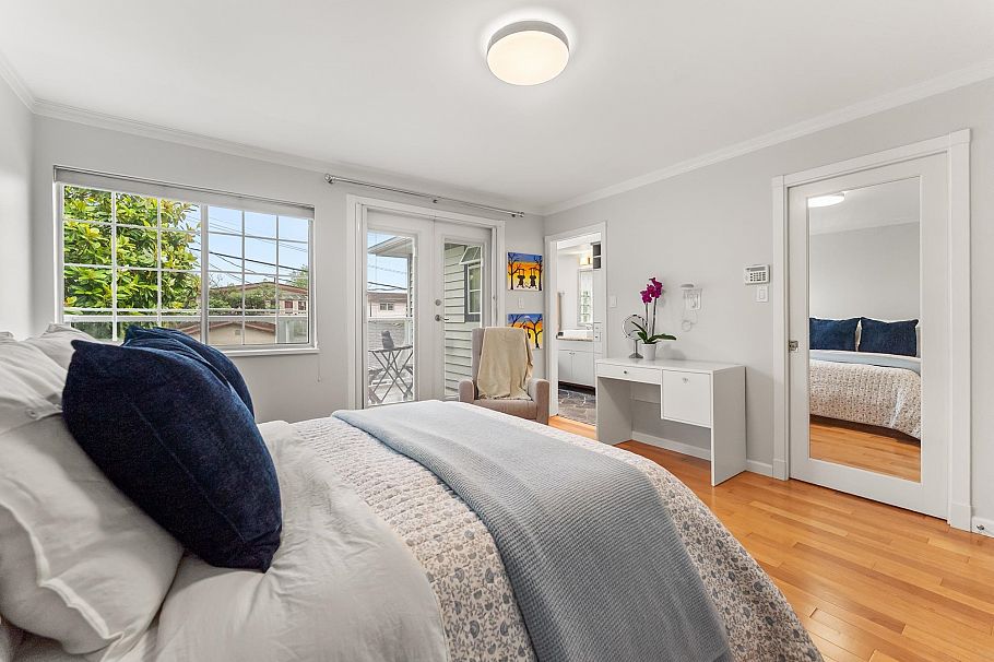 2146 W 14th Avenue Vancouver, BC - 32