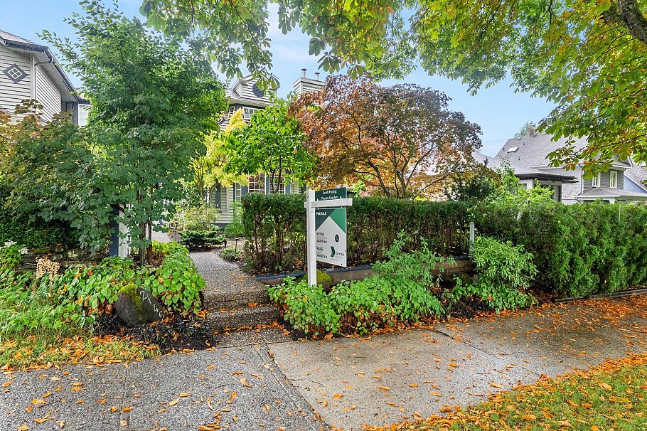 2146 W 14th Avenue Vancouver, BC - 39