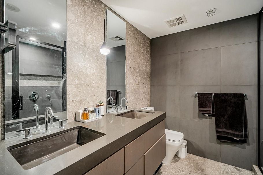 2207 198 Aquarius Mews Vancouver, BC - 21