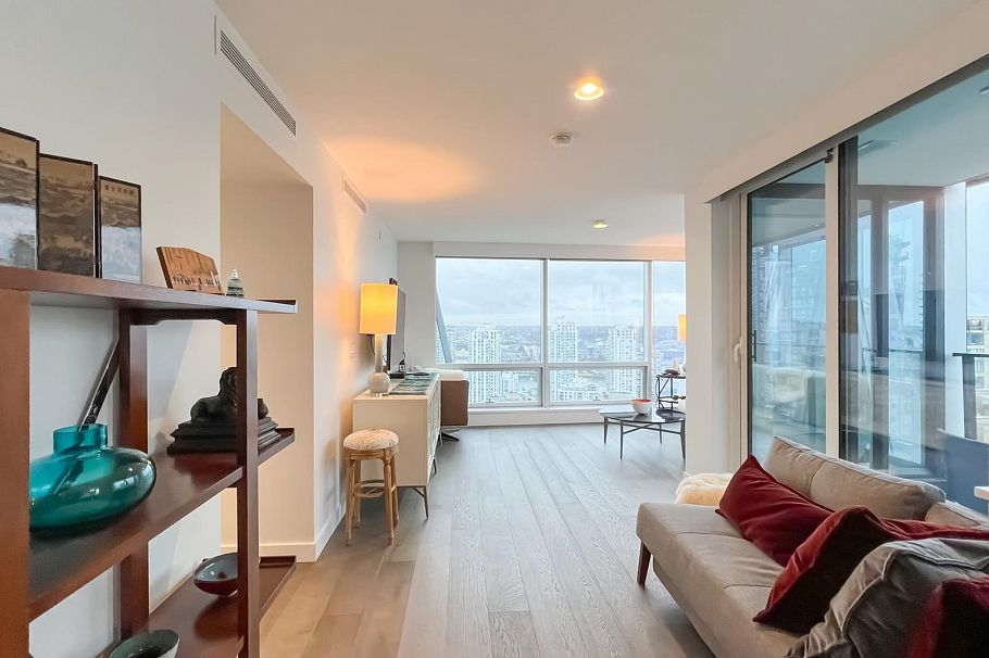 2705 1111 Richards Street Vancouver, BC - 16