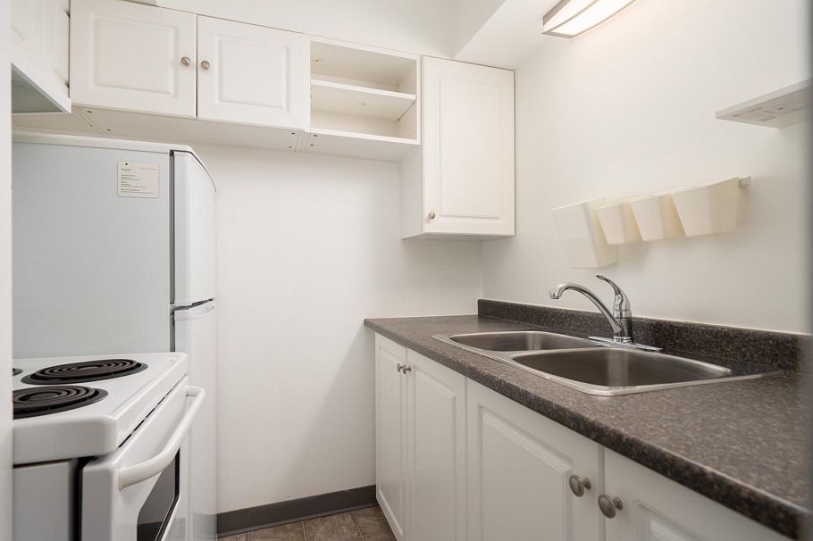 11 1445 W 11TH AVENUE, Vancouver BC V6H 1K9 Vancouver, BC - 5