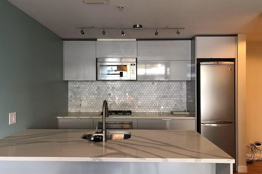 14F 128 W CORDOVA STREET, Vancouver BC V6B 0E6 Vancouver, BC - 1