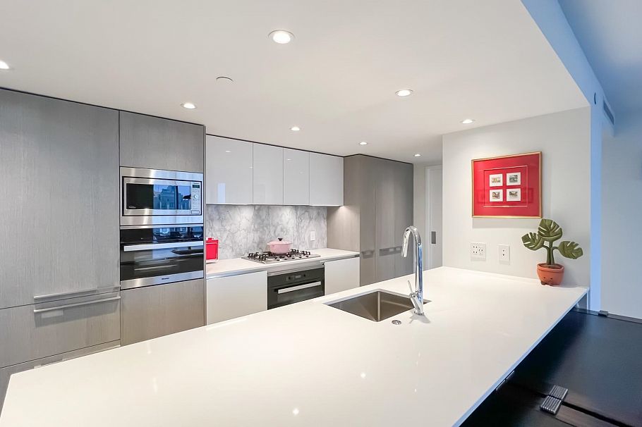 2705 1111 Richards Street Vancouver, BC - 8