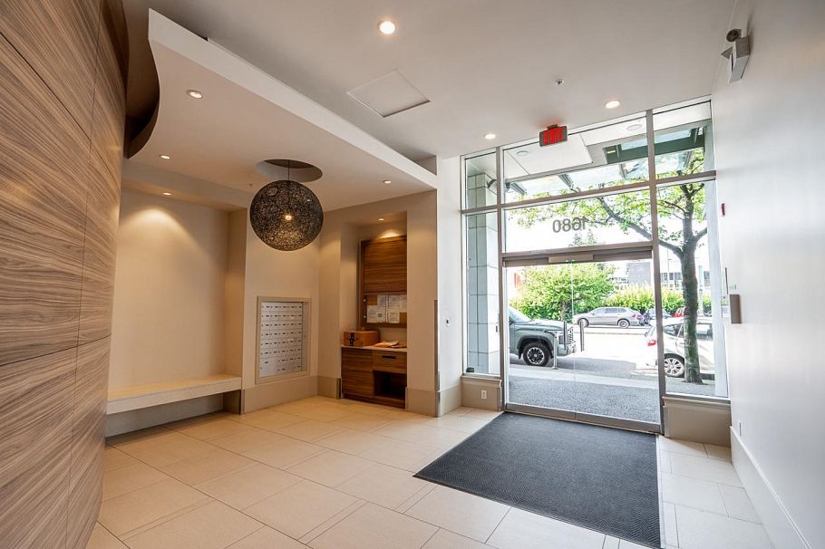 409 1680 W 4th Avenue Vancouver, BC - 6
