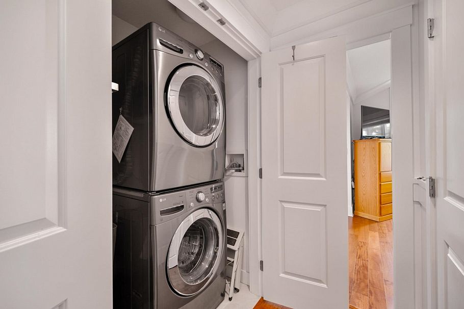 3288 W 32nd Avenue Vancouver, BC - 21