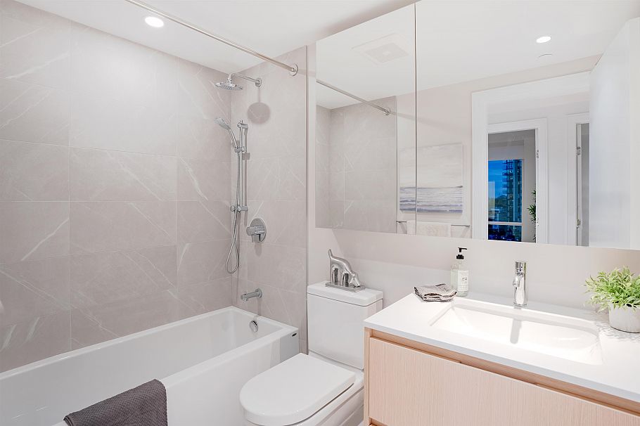 508 1500 Fern Street North Vancouver, BC - 22