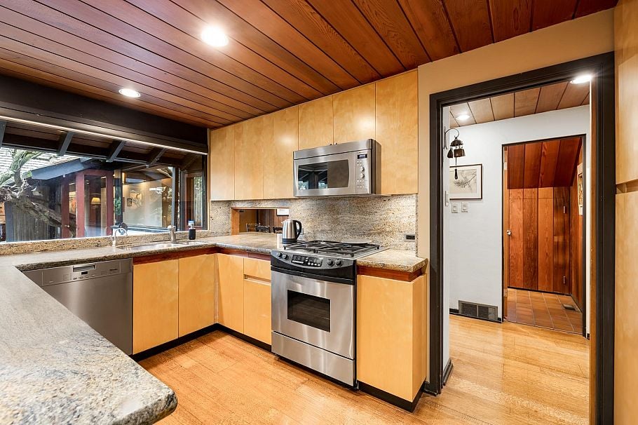6821 Laurel Street Vancouver, BC - 15