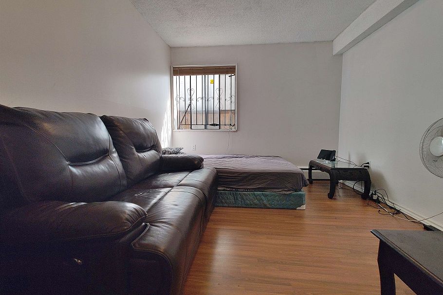 108 1420 E 7th Avenue Vancouver, BC - 17
