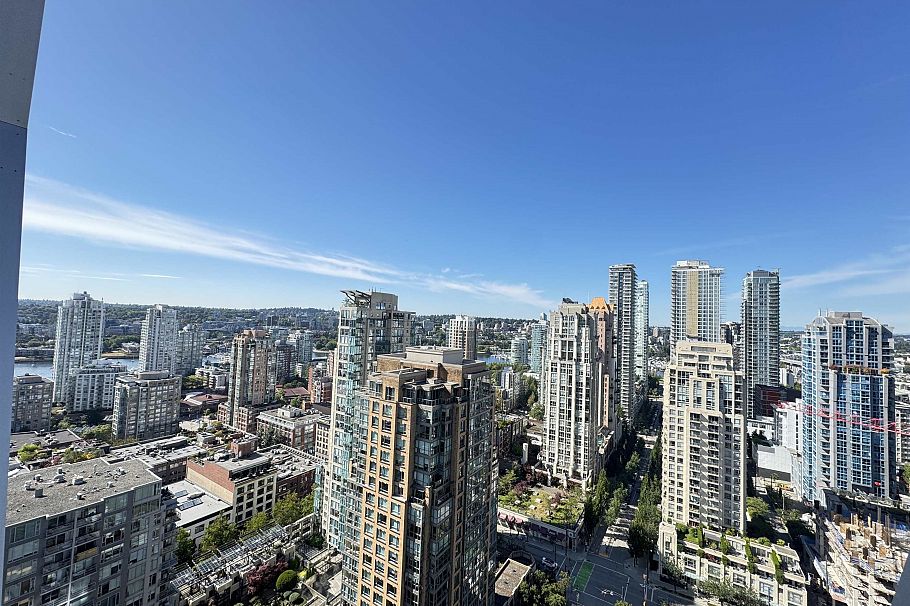 2705 1111 Richards Street Vancouver, BC - 2